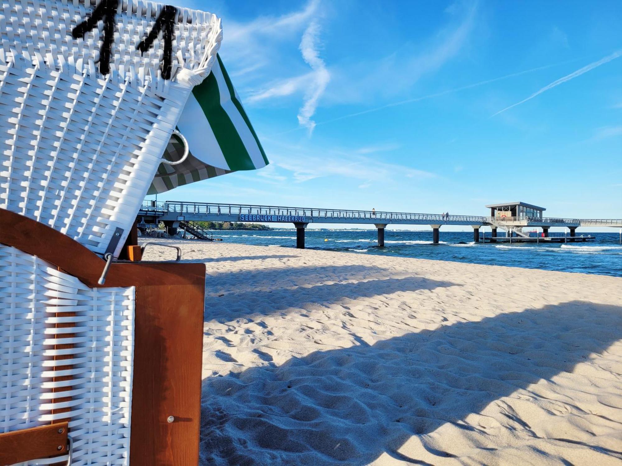 Gemuetliche & Moderne Ferienwohnung - Nur 7 Gehminuten Vom Strand Entfernt, Inklusive Parkplatz Und Gartenzugang Scharbeutz Εξωτερικό φωτογραφία